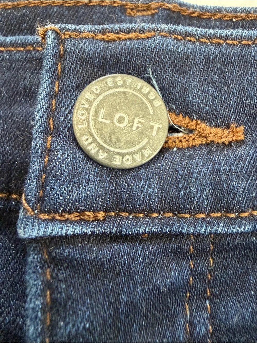 LOFT Made & Loved Dark Wash Skinny Jeans High Rise Faux Tortoise Button Hem